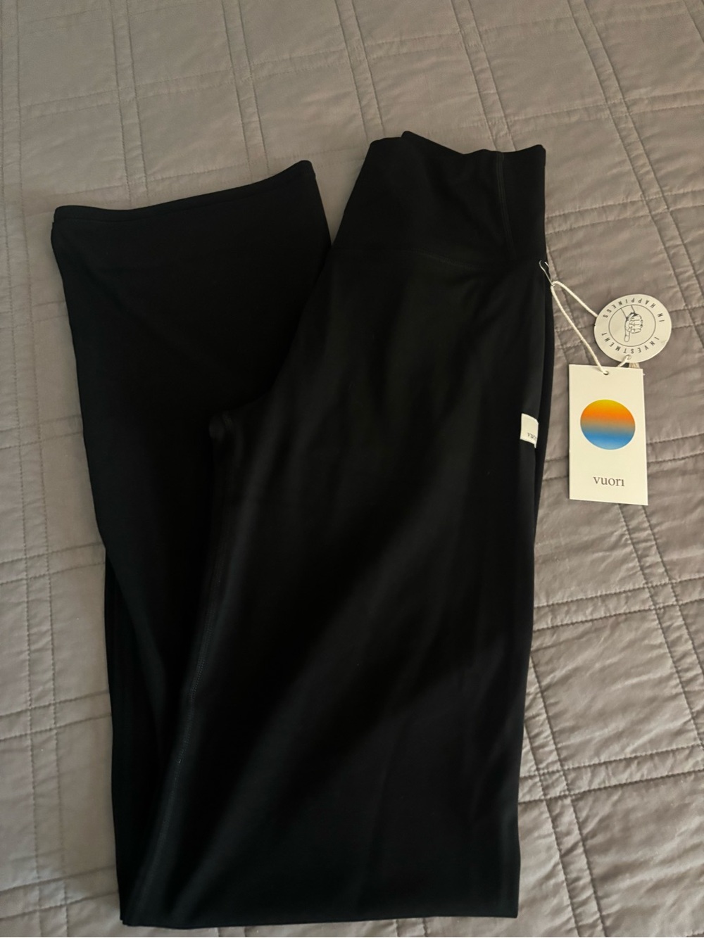 Vuori Black Straight-Leg High-Rise Yoga Pants - Picture 5 of 9
